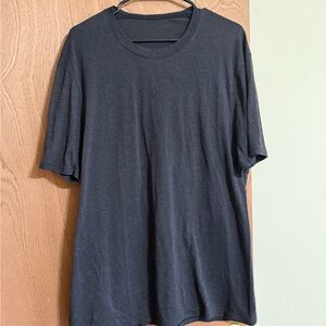 Men's Lululemon Charcoal Gray Short Sleeve Tee